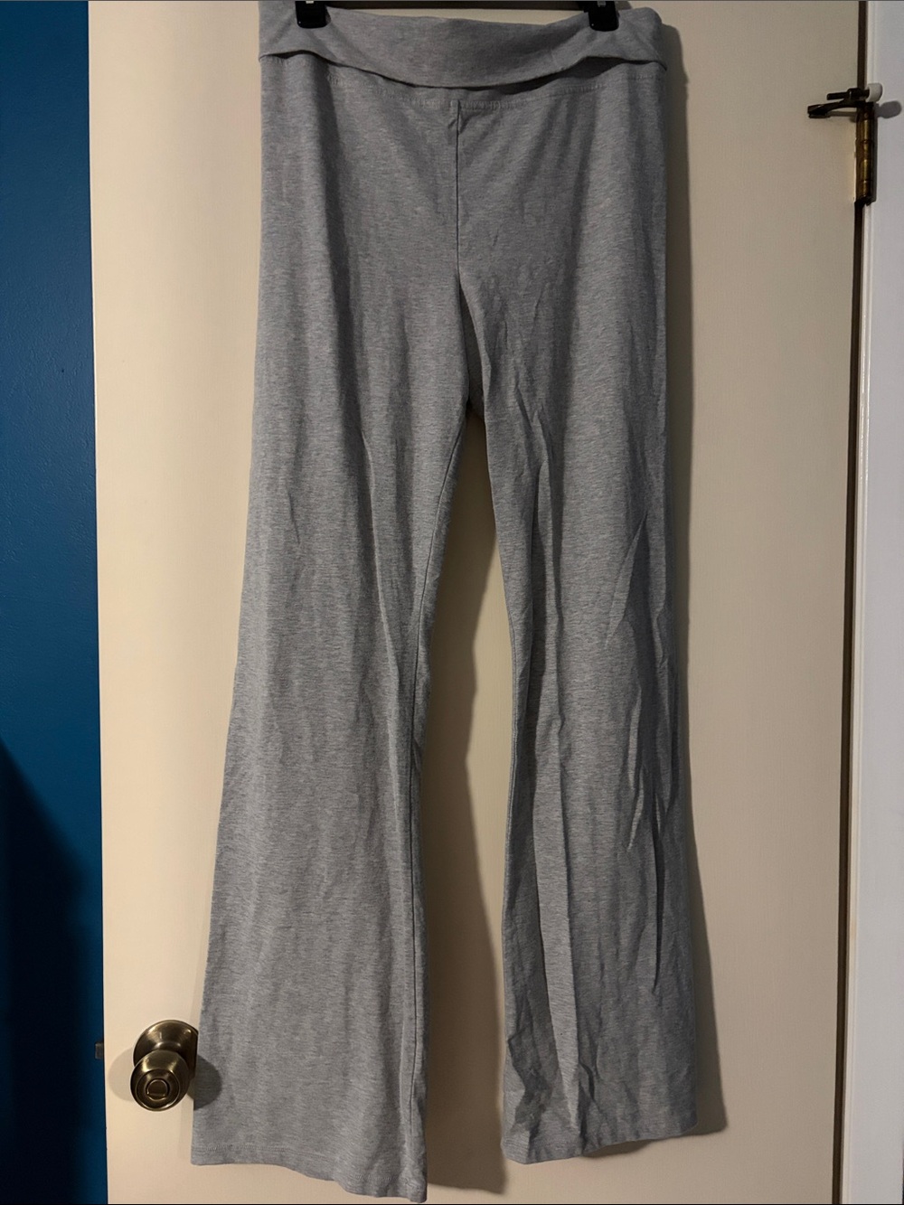 Victoria's Secret Light Gray flare yoga pants Y2K